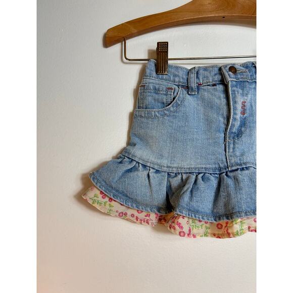 LEVI’S Girl’s Light Wash Jean Skort with Floral Ruffle / Size: 24 Months - Picture 7 of 10